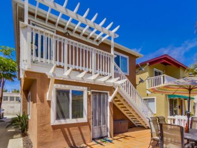 Short Walk to Beach from this Mission Beach 2 Bedroom Rental