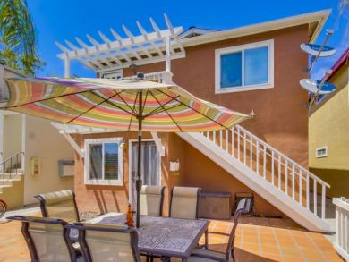 Short Walk to Beach from this Mission Beach 2 Bedroom Rental