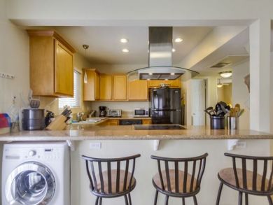 Short Walk to Beach from this Mission Beach 2 Bedroom Rental