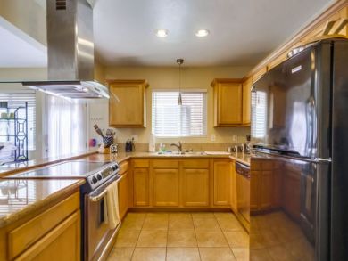 Short Walk to Beach from this Mission Beach 2 Bedroom Rental
