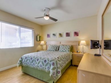 Short Walk to Beach from this Mission Beach 2 Bedroom Rental