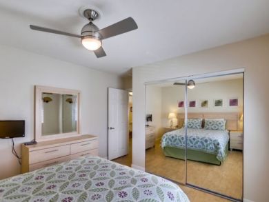 Short Walk to Beach from this Mission Beach 2 Bedroom Rental