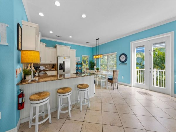 Holmes Beach Vacation Rental with Five Bedrooms & Pool
