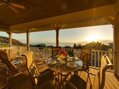 A Two Bedroom Luxury Lahaina Vacation Rental Ocean Views