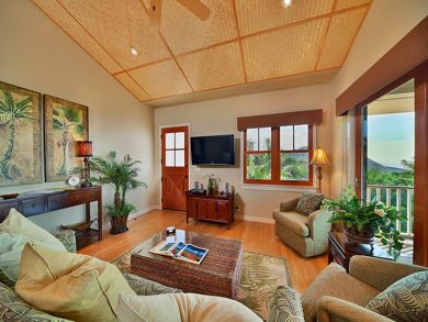 A Two Bedroom Luxury Lahaina Vacation Rental Ocean Views
