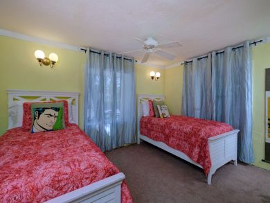 Five Bedroom Rental That Sleeps 12 Anna Maria Island