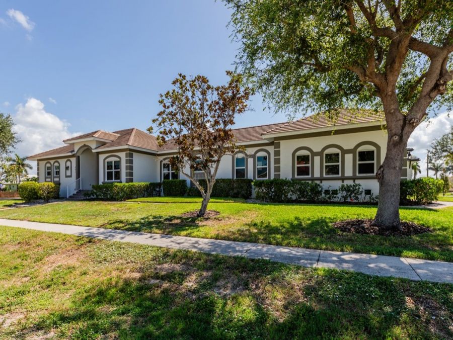 Marco Island 4 Bedroom Vacation Rental Home Sleeps 10