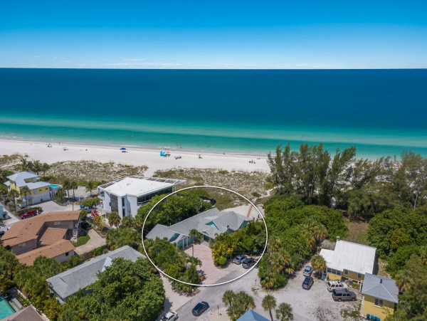 Anna Maria Island 3 Bedroom Beach Front Vacation Rental