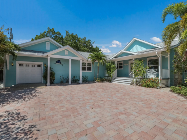 Anna Maria Island 3 Bedroom Beach Front Vacation Rental