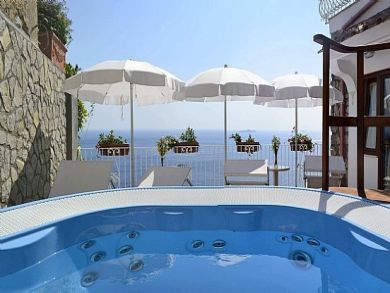 Positano Italy Condo 894281