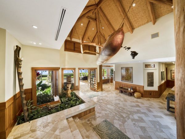 Oceanfront Luxury Estate in the Heart of Wailea - Steps from Keawakapu Beach