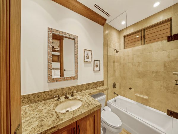Oceanfront Luxury Estate in the Heart of Wailea - Steps from Keawakapu Beach