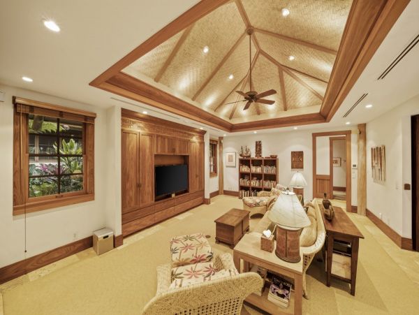 Oceanfront Luxury Estate in the Heart of Wailea - Steps from Keawakapu Beach