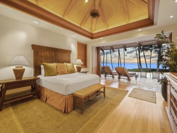 Oceanfront Luxury Estate in the Heart of Wailea - Steps from Keawakapu Beach