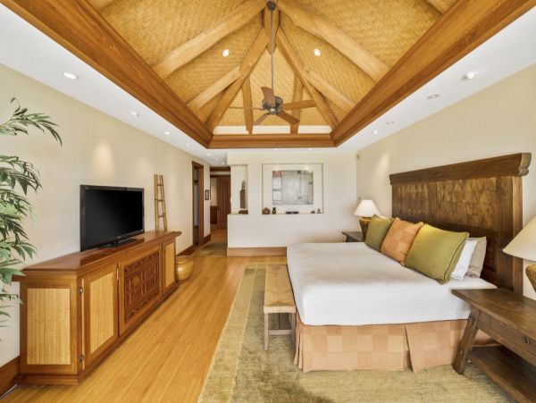 Oceanfront Luxury Estate in the Heart of Wailea - Steps from Keawakapu Beach