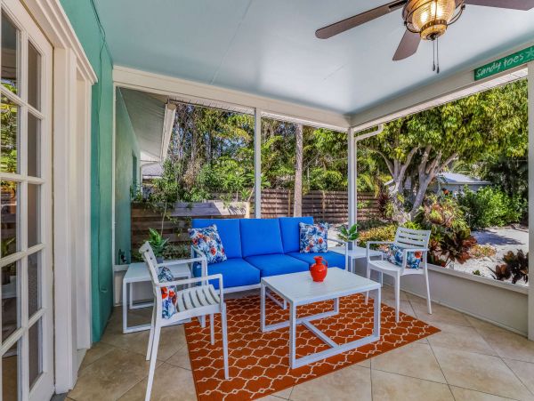 Anna Maria Private Home With Pool 5 min walk to the Beach