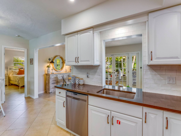 Anna Maria Private Home With Pool 5 min walk to the Beach