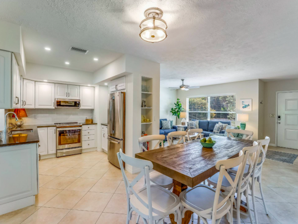 Anna Maria Private Home With Pool 5 min walk to the Beach