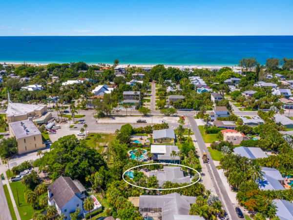 Anna Maria Private Home With Pool 5 min walk to the Beach