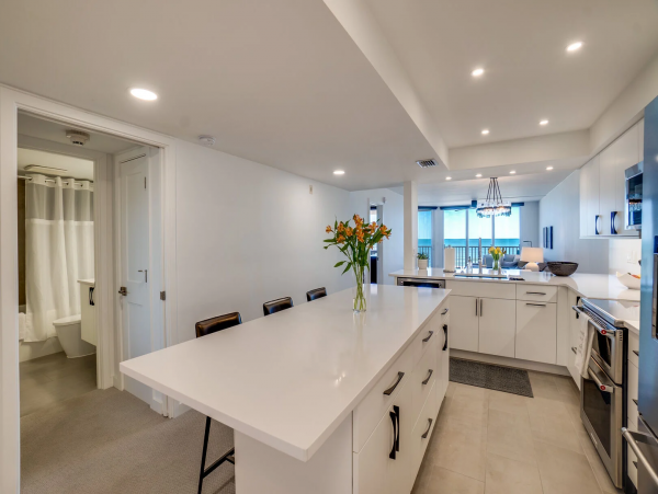 Bradenton Beach Vacation Rental | Gulf Front 2-Bedroom Beachfront Condo