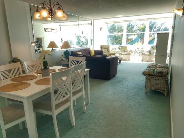 Holmes Beach Two Bedroom Condo with a Partial Gulf View
