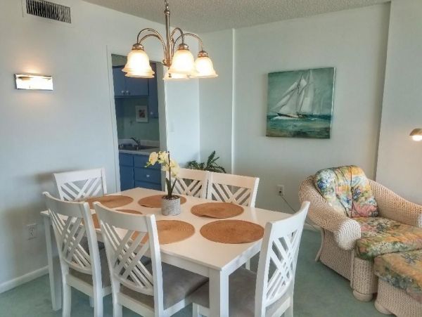 Holmes Beach Two Bedroom Condo with a Partial Gulf View