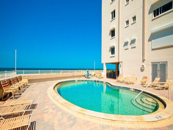Holmes Beach Two Bedroom Condo with a Partial Gulf View