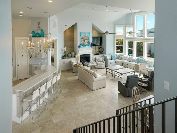 Destin  Sleeps Up To 24 Guests & 35ft from the Beach