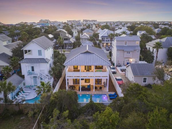 Luxury Beach Cottage a Rare Beach Find in Destin