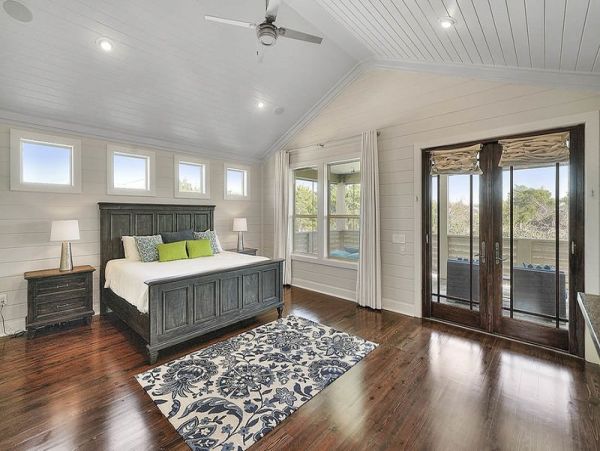 Luxury Beach Cottage a Rare Beach Find in Destin