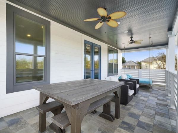 Luxury Beach Cottage a Rare Beach Find in Destin