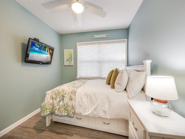 Four Bedroom Pool Vacation Rental Across the street from Beach.