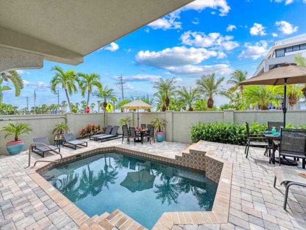 The Most Exclusive of Siesta Key 3 Bedroom Vacation Rental NEW ARRIVAL