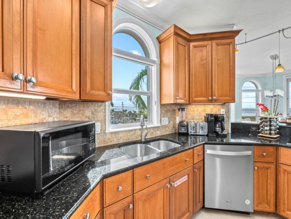 The Most Exclusive of Siesta Key 3 Bedroom Vacation Rental NEW ARRIVAL