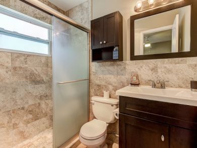 Siesta Key condo rental very short walk to beach
