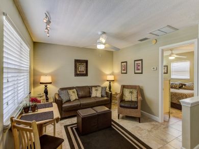 Siesta Key condo rental very short walk to beach