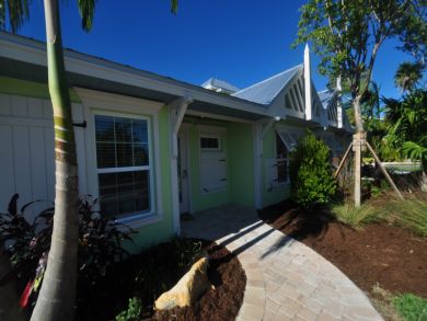 New 3 bedroom Anna Maria Rental with Private Pool