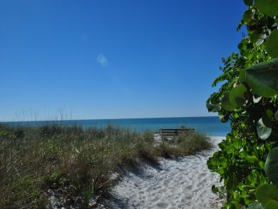 New 3 bedroom Anna Maria Rental with Private Pool