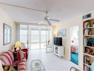 Holmes Beach Vacation Condo Sleeps Four Guests.