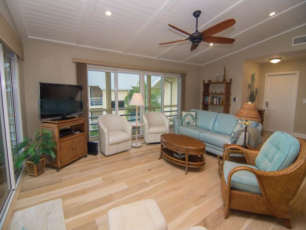 Sanibel Island Beachfront Vacation Condo Three Bedrooms