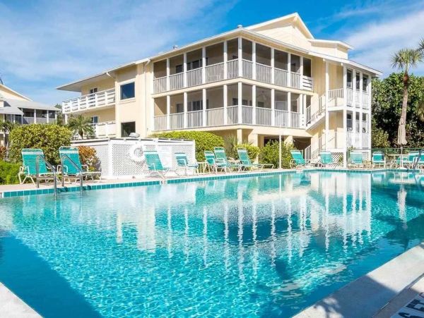 Sanibel Island Beachfront Vacation Condo Three Bedrooms