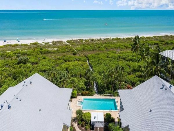 Sanibel Island Beachfront Vacation Condo Three Bedrooms