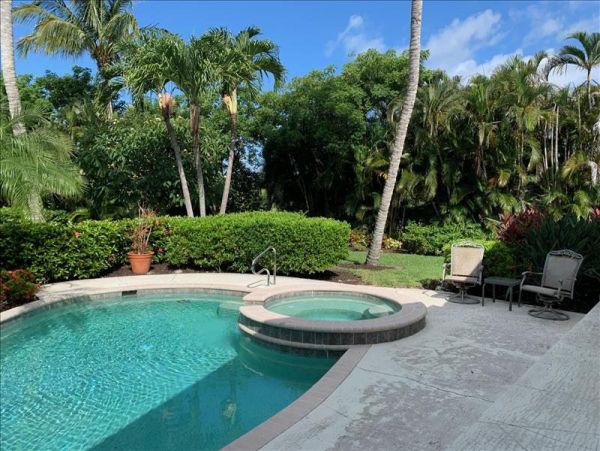 One of Sanibel Island Best Rentals Gulf Front Pool Sleeps 6