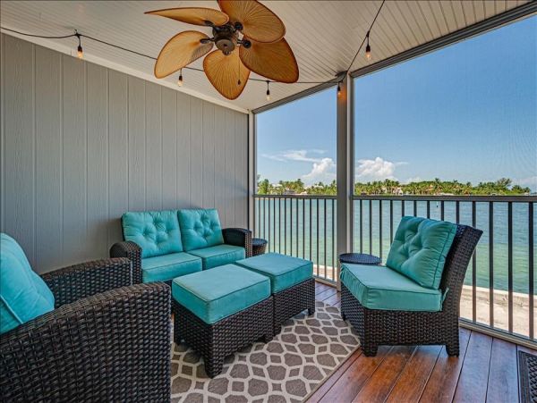 Boca Grande Vacation Accommodation Two Bedrooms Sleeps 8