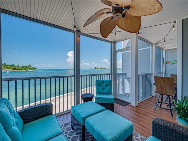 Boca Grande Vacation Accommodation Two Bedrooms Sleeps 8