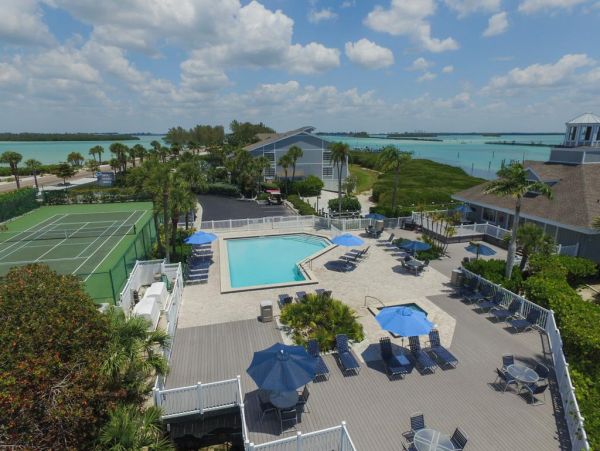 Bay Front Vacation Condo in Boca Grande Sleeps Six Guests