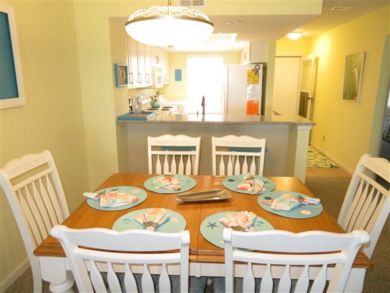 Bay Views Boca Grande Vacation Condo Short Walk to Beach