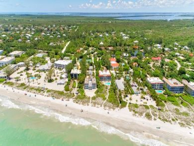 Luxury Sanibel Beachfront Condo Posh with. Designer Interior