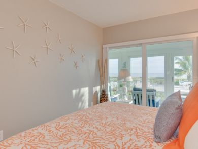 Sanibels Island Top Two Bedroom Beach Vacation Condo By Far!