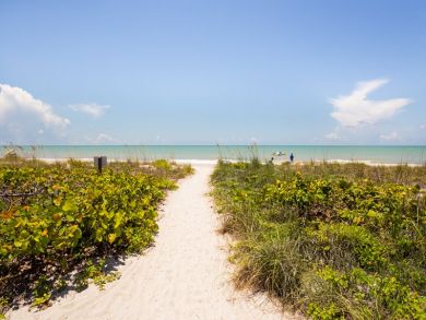 Sanibels Island Top Two Bedroom Beach Vacation Condo By Far! Sanibels Island Top Two Bedroom Beach Vacation Condo By Far!